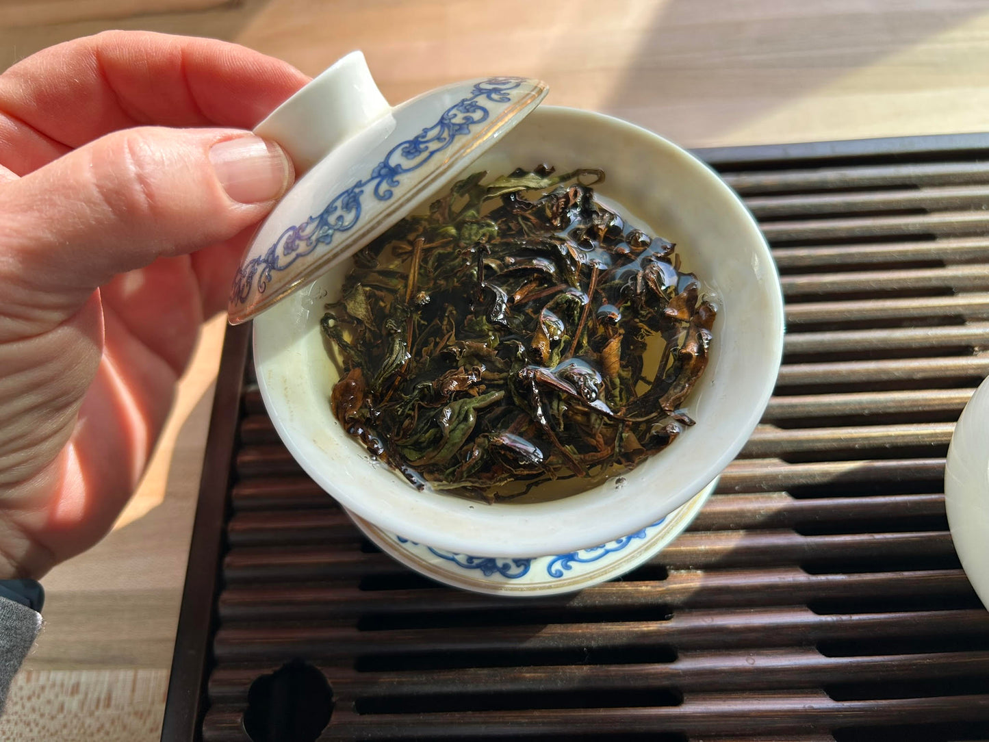 Special tea tasting: Oolong and White, Saturday April 4th